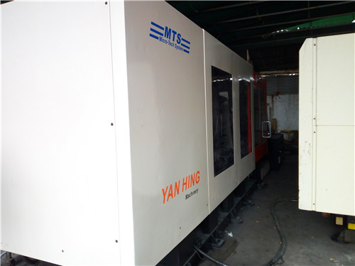 Second-hand yan hing 550, precision injection molding machine, t-XinXin Injection Molding Machinery Co.,Ltd