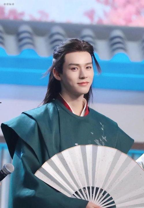 娱乐圈吃瓜第一线嗑cp,当红明星甜蜜互动，CP感爆棚！