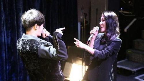 吃瓜后娱乐圈都以为我是大佬,揭秘幕后故事